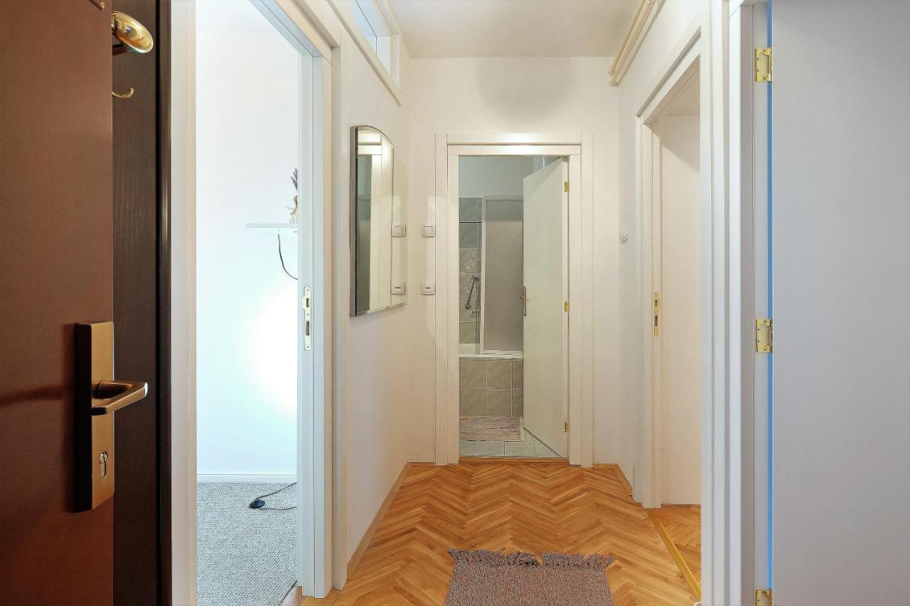Zen City Center Apartment & Garage Nearby Белград Екстериор снимка