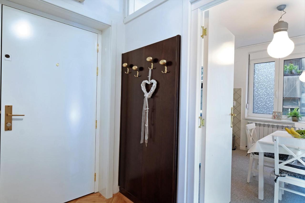 Zen City Center Apartment & Garage Nearby Белград Екстериор снимка