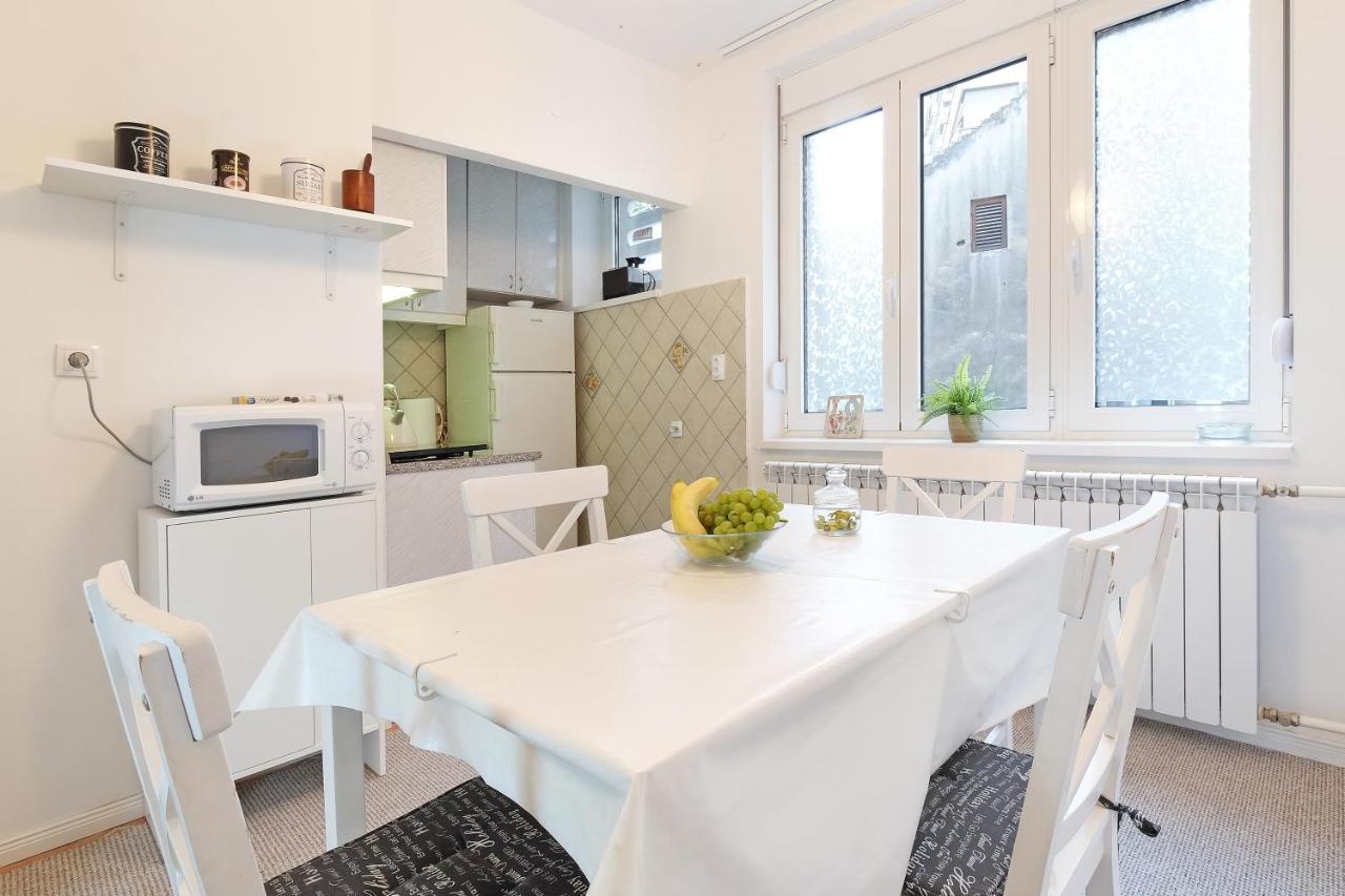 Zen City Center Apartment & Garage Nearby Белград Екстериор снимка