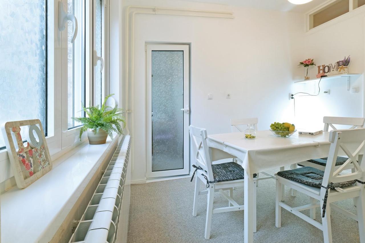 Zen City Center Apartment & Garage Nearby Белград Екстериор снимка